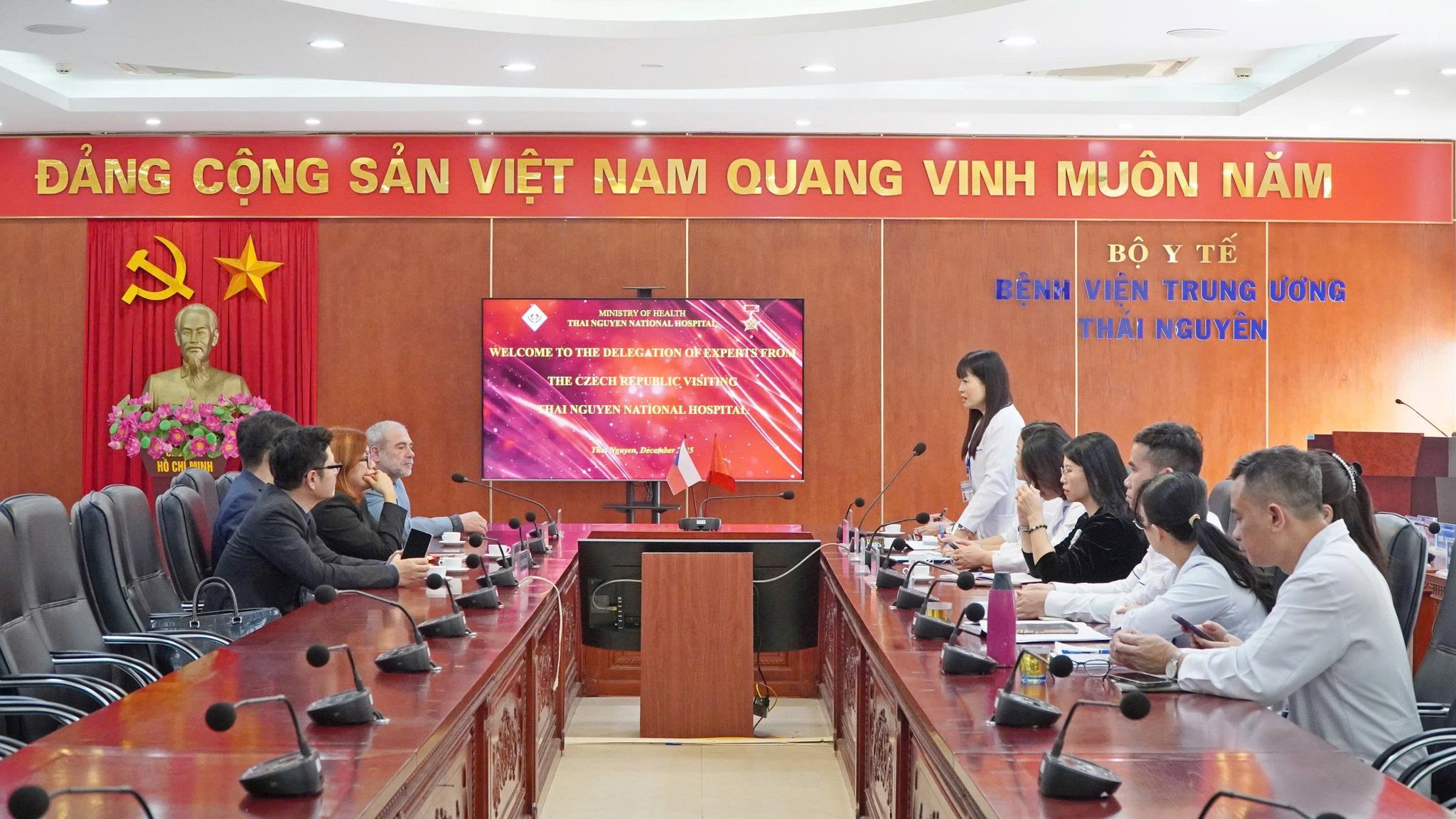 KẾT NỐI CHUYÊN MÔN QUỐC TẾ  TRONG LĨNH VỰC DINH DƯỠNG LÂM SÀNG
