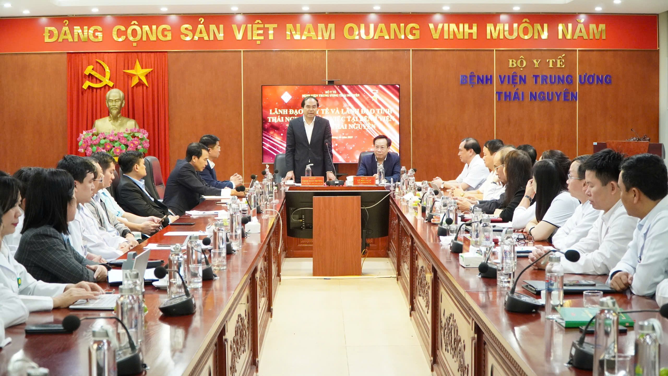 Tăng cường đầu tư phát triển Bệnh viện Trung ương Thái Nguyên:  BỘ Y TẾ VÀ TỈNH THÁI NGUYÊN CAM KẾT ĐỒNG HÀNH