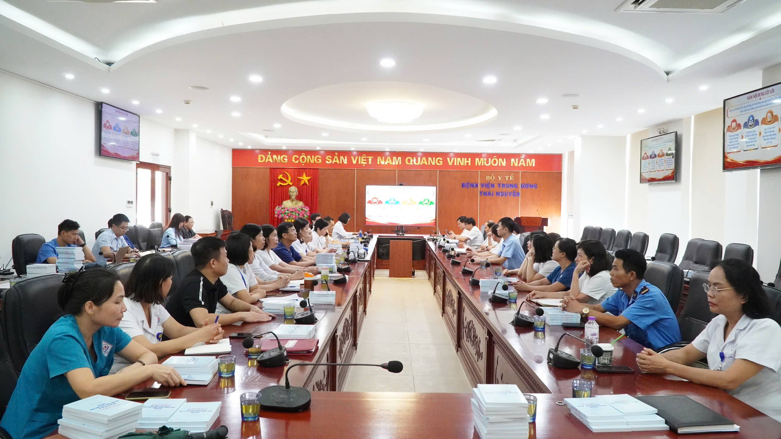 Việc cụ thể hóa nghị quyết phải sát thực tiễn, tạo chuyển biến rõ nét