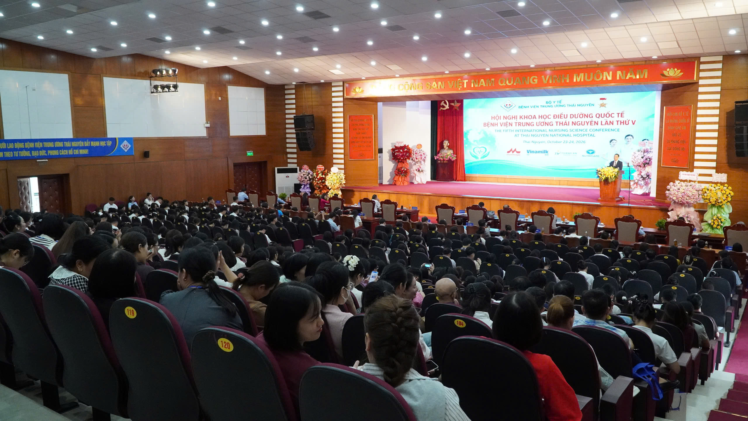 Điều dưỡng trong kỷ nguyên số:  TỪ NĂNG LỰC THỰC HÀNH ĐẾN CHẤT LƯỢNG CHĂM SÓC NGƯỜI BỆNH