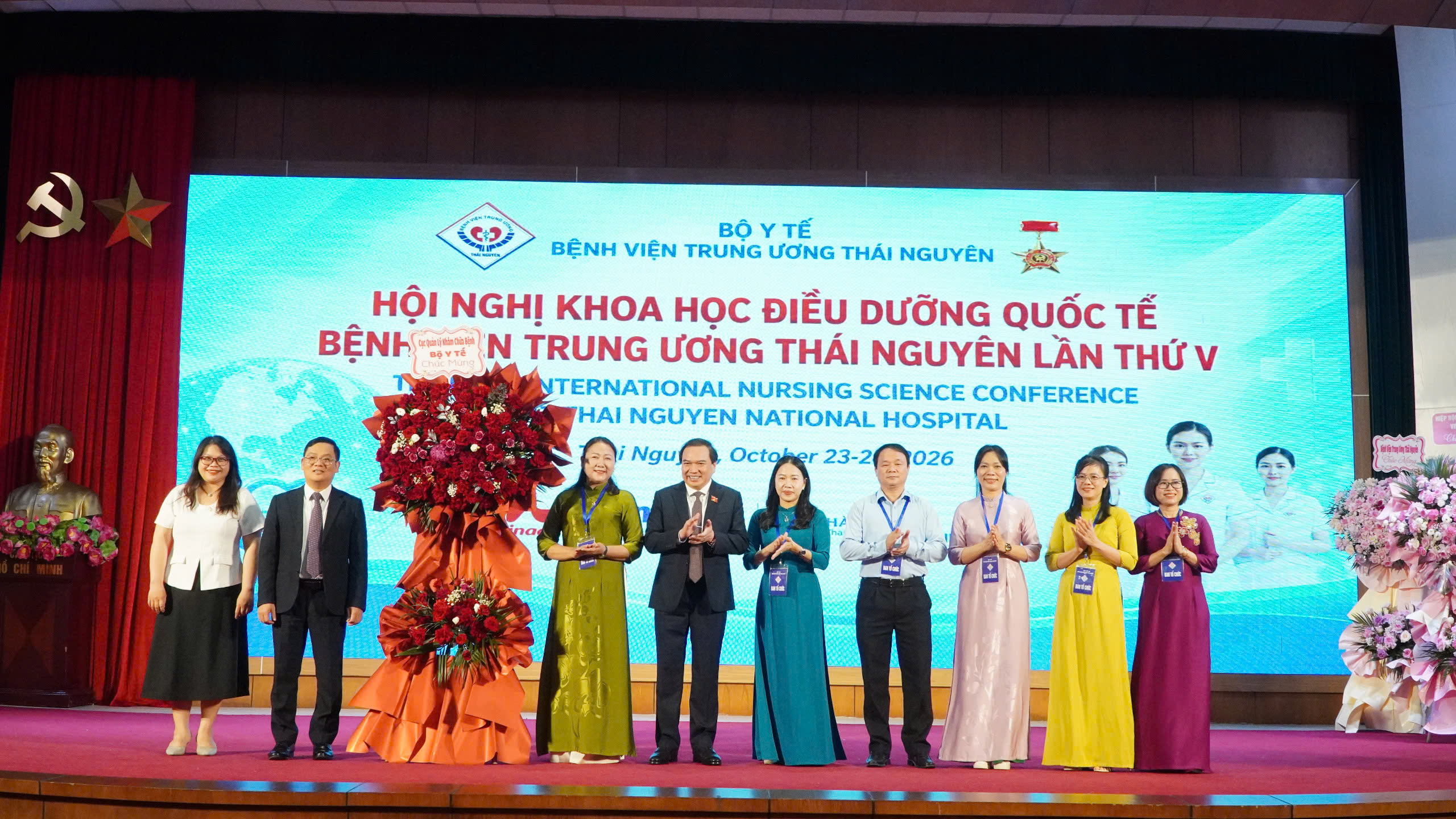 KHAI MẠC HỘI NGHỊ KHOA HỌC ĐIỀU DƯỠNG QUỐC TẾ BỆNH VIỆN TRUNG ƯƠNG THÁI NGUYÊN LẦN THỨ V