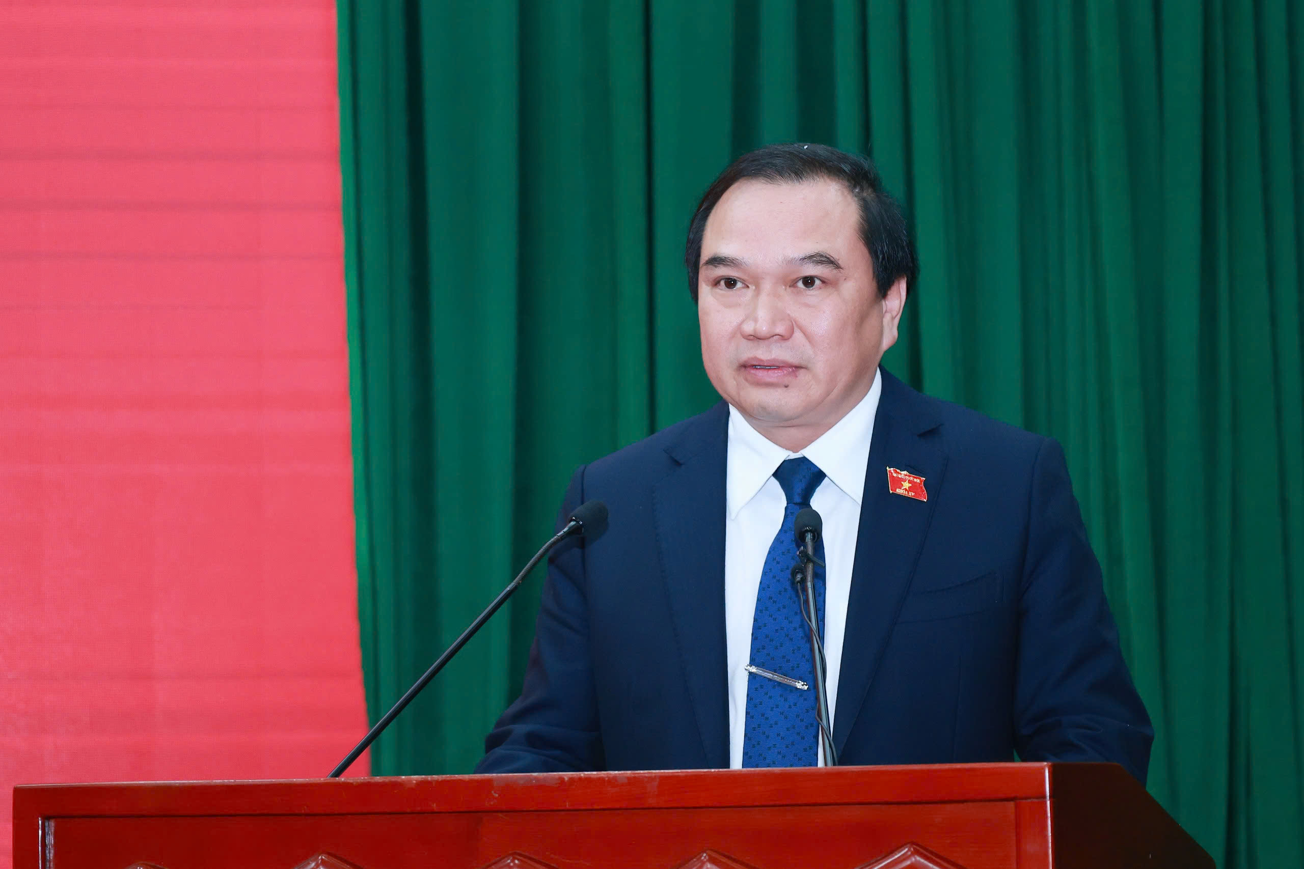 KHÔNG CÓ GÌ THIÊNG LIÊNG HƠN LÀ ĐƯỢC PHỤC VỤ, BẢO VỆ, CHĂM SÓC SỨC KHỎE NHÂN DÂN