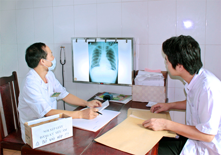 Trung tâm Y tế huyện Ninh Hải làm tốt nhiệm vụ chuyên môn và đẩy mạnh truyền thông phòng chống dịch bệnh