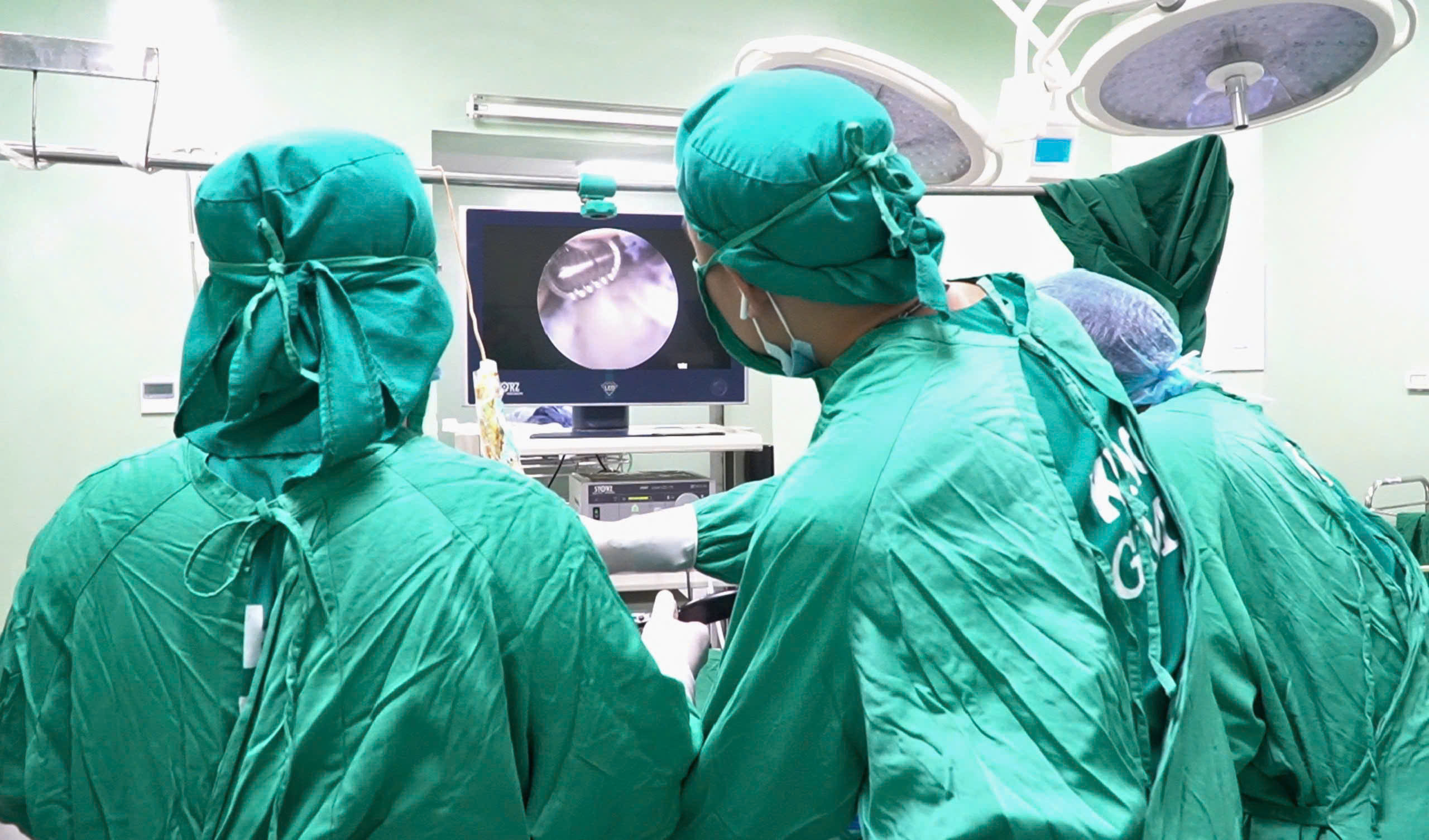 Phẫu thuật nội soi khớp cổ tay:   HƯỚNG TIẾP CẬN ÍT XÂM LẤN TRONG ĐIỀU TRỊ VIÊM KHỚP PHỨC TẠP